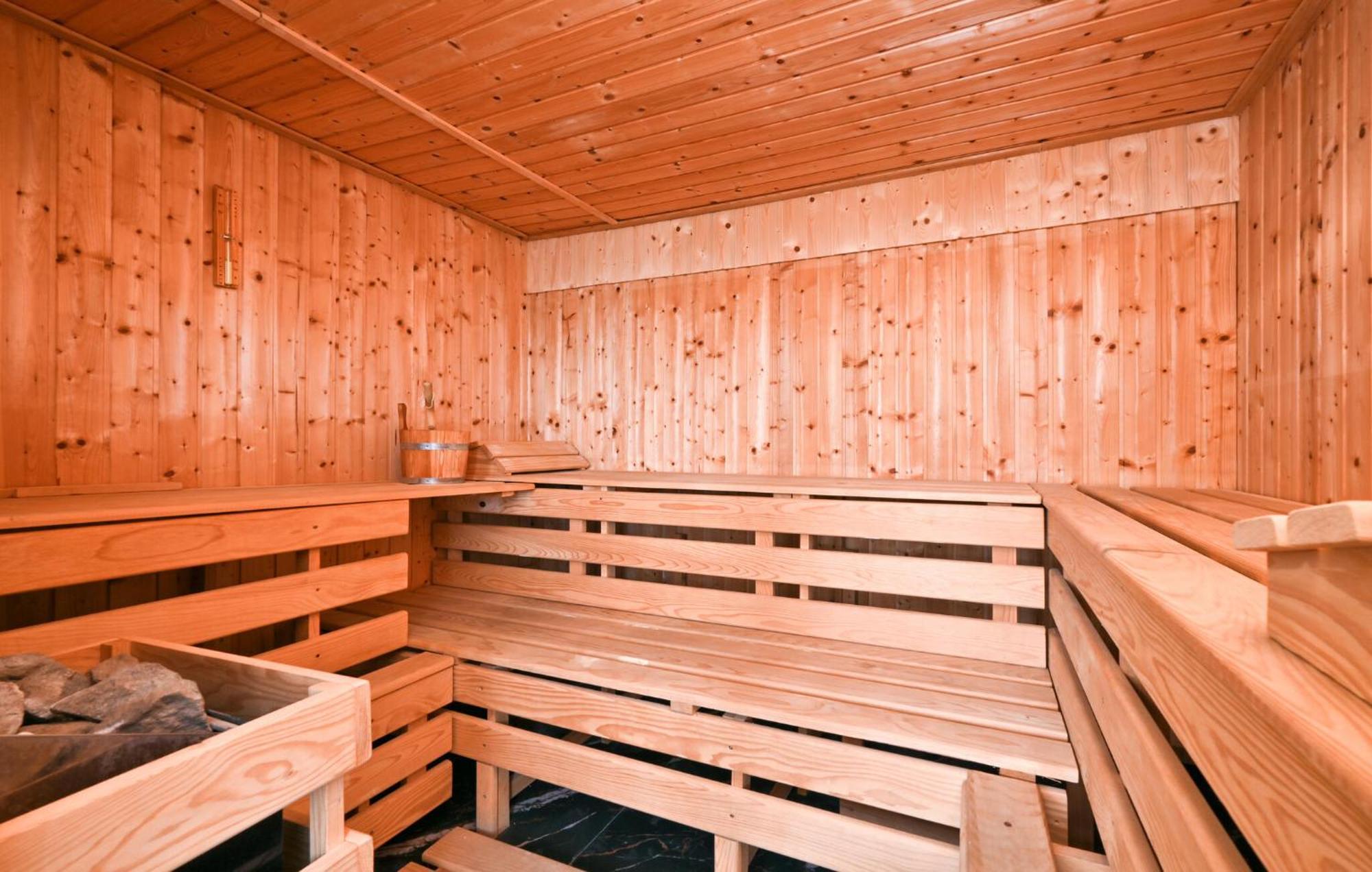 Nice Home In Kapela With Sauna 外观 照片